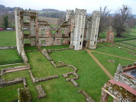 Ruins of Cowdray Castle Midhurst © Chris Gunns :: Geograph Britain and Ireland