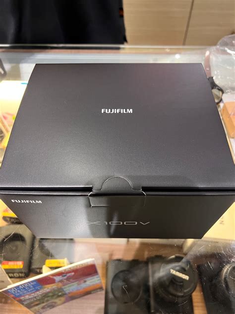 Fujifilm X100V Silver / Black, Photography, Cameras on Carousell