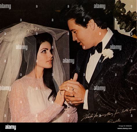 Elvis And Priscilla Presley At Their Wedding Photo Print (8 X 10) | ubicaciondepersonas.cdmx.gob.mx