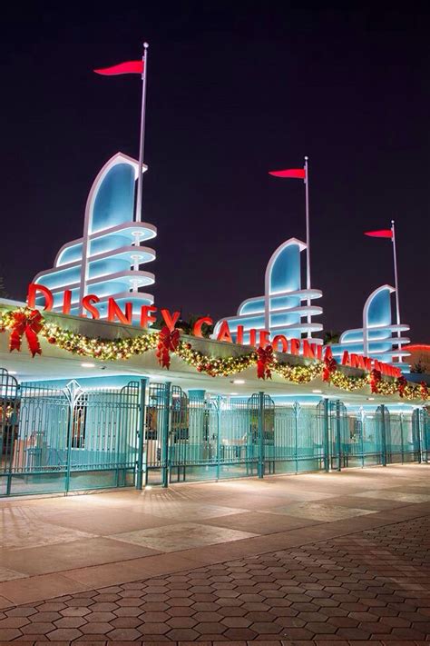 Christmas at California Adventure | Disney california adventure, California adventure, Disney ...