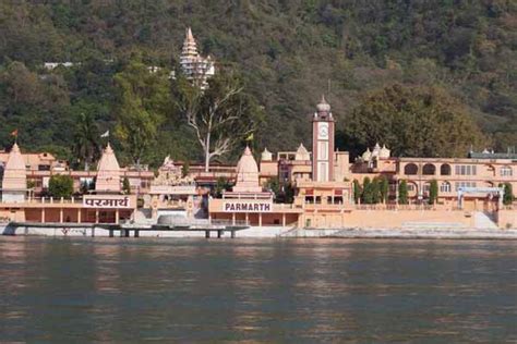 6 Best Ashrams in Haridwar for Yoga and Meditation