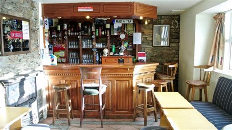 Skibbereen, West Cork, Ireland | Travellers Rest Pub