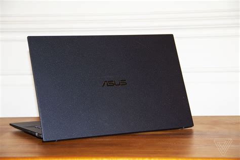 Asus ExpertBook B9450 review: lightweight, long-lasting work laptop ...