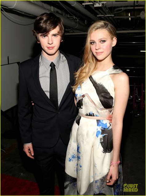 Vera Farmiga & Freddie Highmore: 'Bates Motel' Premiere Party with Nicola Peltz!: Photo 2829704 ...