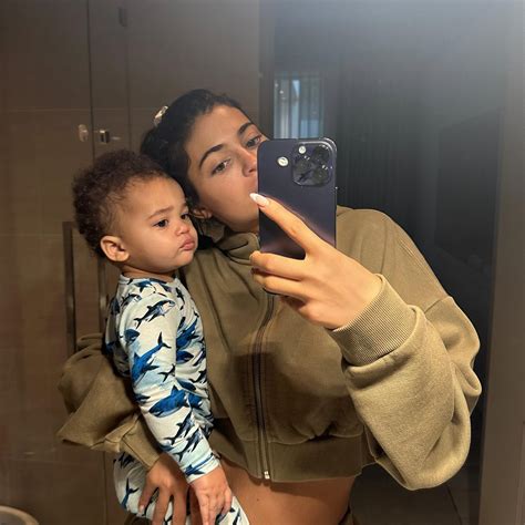 Kylie Jenner finally reveals son's unique name and shares first photos ...