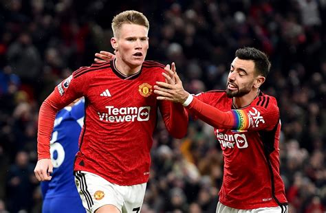 Scott McTominay rescues Manchester United once again as Chelsea sink ...