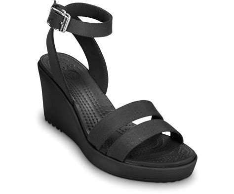 Crocs™ Leigh Wedge in Black | Lyst