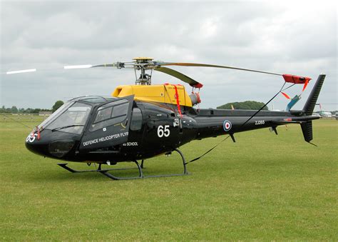 Eurocopter AS-350 Ecureuil, pictures, technical data, history - Barrie Aircraft Museum