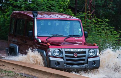 Force Gurkha off-road review Expert Review | Force Gurkha off-road review First Drive | CarDekho.com