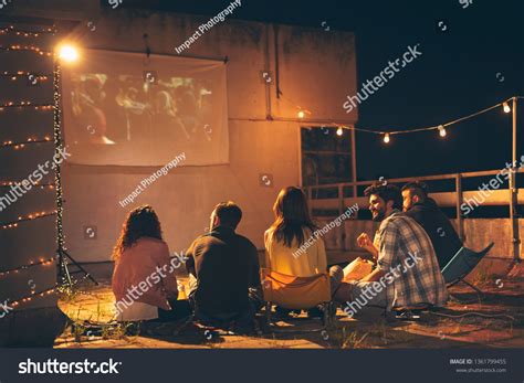 2,874 Movie night friends Images, Stock Photos & Vectors | Shutterstock