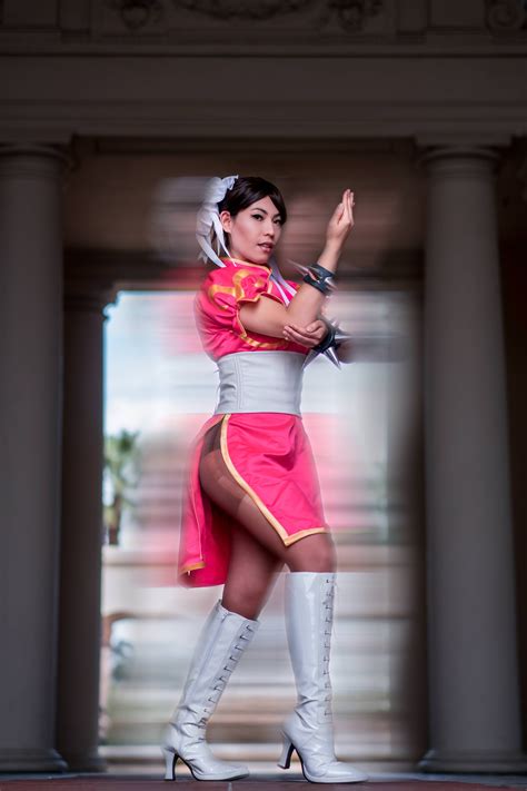 Pin on Chun-Li (Pink version) Cosplay by Dani Buzzini