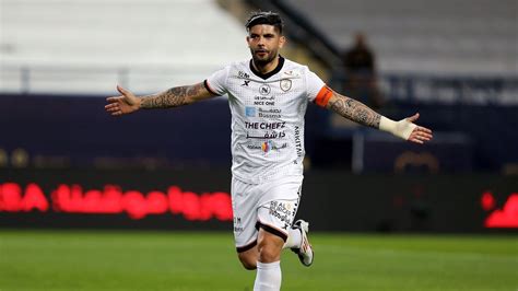 Ever Banega rescindió contrato con Al Shabab y se acerca a Boca - ESPN