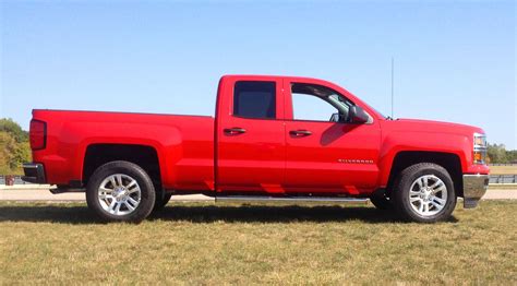 Video Walk-around: 2014 Chevrolet Silverado Double Cab V-6 | Top Speed