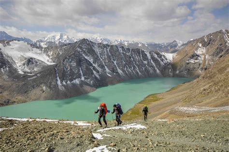 Issyk-Kul lake | VisitKarakol.com