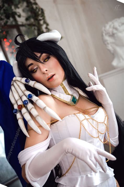 Albedo from Overlord - Daily Cosplay .com