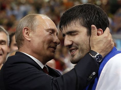 Vladimir Putin, a black belt, revels in Olympic judo - CBS News