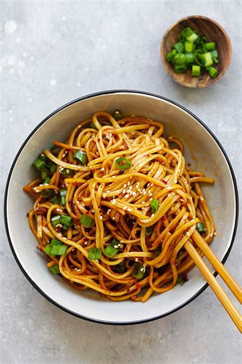 Spicy Sichuan Noodles | Easy Delicious Recipes