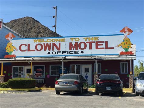 ‘Clown Motel’: Inside the Nevada hotel in haunted town of Tonopah ...