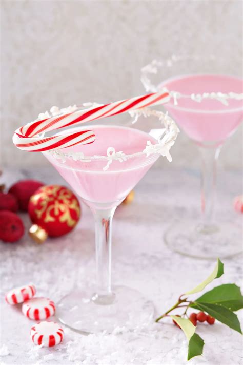 22 Best Christmas Cocktails for Your Holiday | Mix That Drink