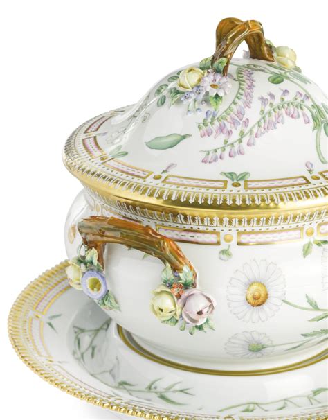 A ROYAL COPENHAGEN 'FLORA DANICA' CIRCULAR SOUP TUREEN, COVER AND STAND MODERN | Flora danica ...