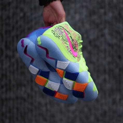 Here's a Detailed Look at the Nike Kyrie 4 'Confetti' - WearTesters