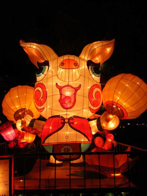 Mid-Autumn Festival Lanterns along Singapore River | Learning Hippie Mom