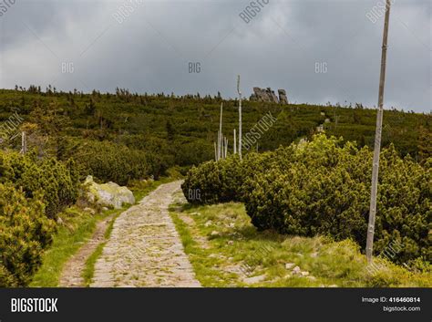 Long Mountain Trail Image & Photo (Free Trial) | Bigstock