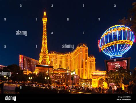 Las Vegas Strip at night Stock Photo - Alamy