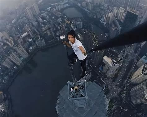 In 2017, Wu Yongning shot an extreme video and fell to his death, his ...