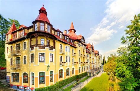 Visit Grand Hotel Praha, Tatranská Lomnica | Grand hotel, Hotel, Historic hotels