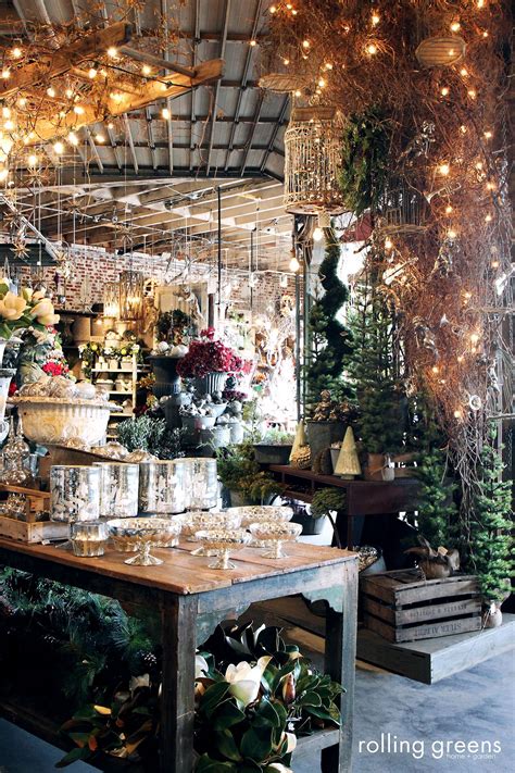 55 Escaparates De Tiendas De Decoracion De Navidad 2020 Check more at https://www.adweekbran ...