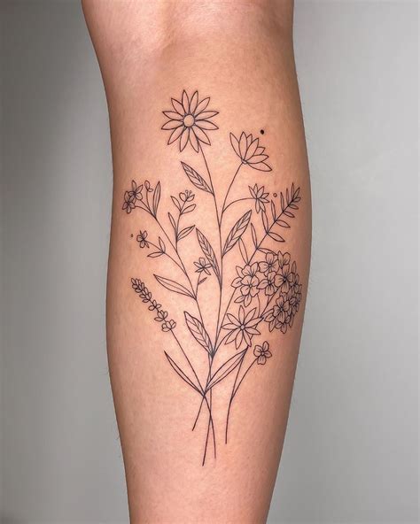 Tatuagem de flores: 65 ideias lindas para tatuar [FOTOS INCRÍVEIS] em 2021 | Tatuagem de flores ...