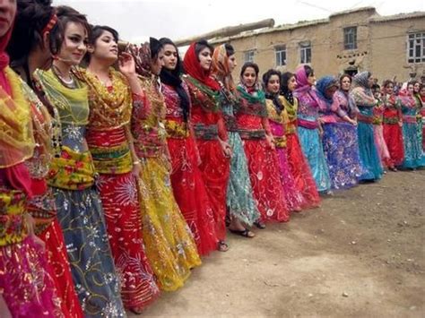 dance steps: Kurdish Dance History ,state,music,images : dance steps ...