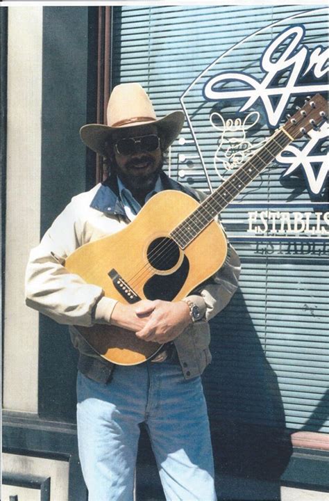 Hank Jr holding his custom ordered Martin D35S guitar. Old Country ...