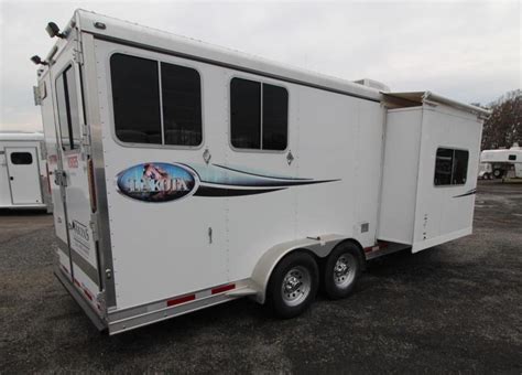 2008 Lakota 2 HORSE LIVING QUARTERS TRAILER - SLIDE-OUT - POWER AWNING | Living Quarter Trailers ...