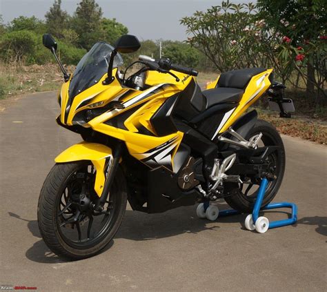 Bajaj Pulsar RS200 Wallpapers - Wallpaper Cave