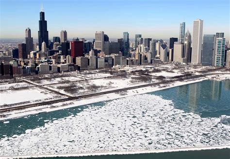 Image result for chicago skyline snow | Chicago skyline, Skyline ...