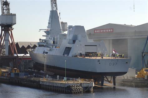 Type 45 destroyer HMS Duncan before her launch [2714 x 1803] : r/WarshipPorn