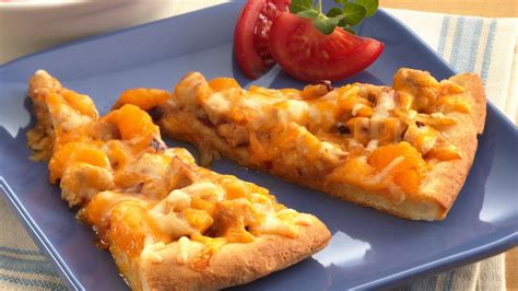 Orange-Chicken-Chipotle Pizza Recipe - Pillsbury.com