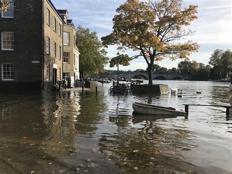 Thames Path Flooding: Teddington to Putney - Walk The Thames