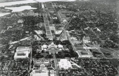 A Captivating Aerial View of the National Mall