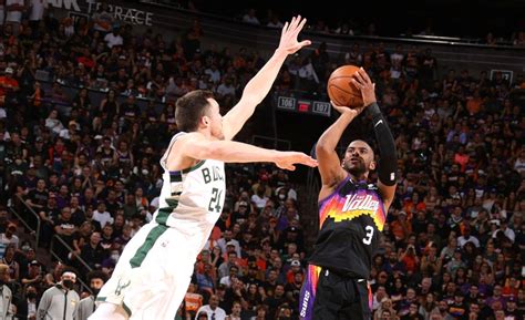 NBA Finals: Chris Paul propels Suns to Game 1 win over Bucks