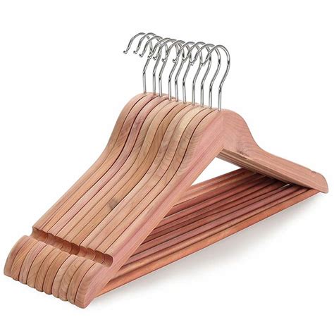 American Red Cedar Wood Coat Hangers, Wooden Suit Hangers – Display And ...