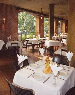 Dining in style on our beautiful Paesanos Riverwalk location.