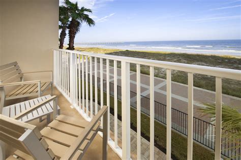 Four Points by Sheraton Jacksonville Beachfront in Jacksonville Beach | VISIT FLORIDA