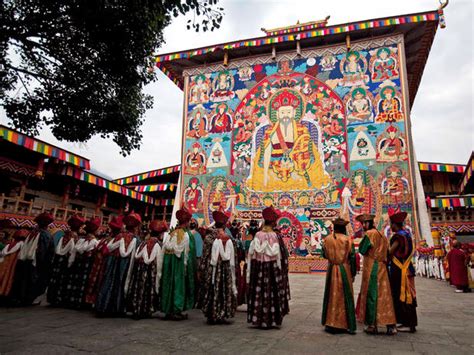 Royal wedding in Bhutan - Photo 1 - CBS News