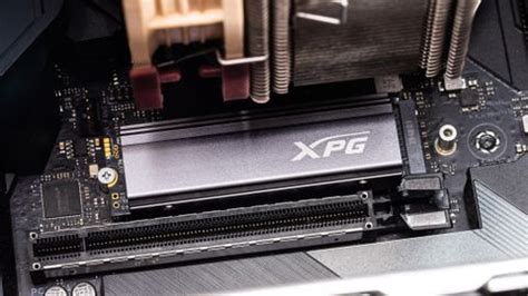 Adata XPG Gammix S70 M.2 NVMe SSD Review: Big Heatsink, Hot Performance ...