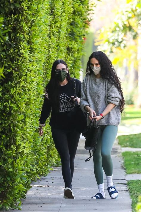 RUMER WILLIS and DEMI MOORE Out in Los Angeles 04/05/2021 – HawtCelebs