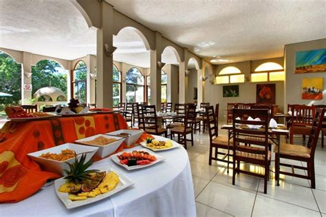 Rainbow Hotel - classic hotel in Victoria Falls - Zimbabwe