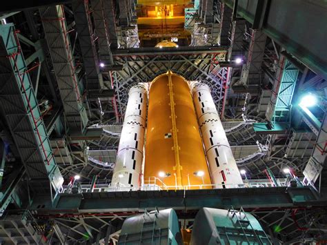 NASA’s 1st SLS Core Stage Lifted Vertical and Stacked Between Twin ...